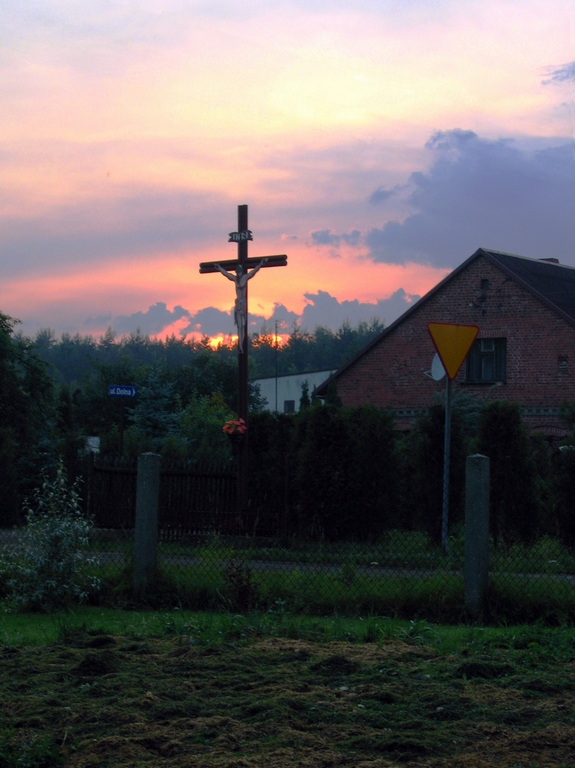 05.06.14 Krzyż na ul.Dolnej 
